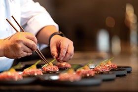 姫路・加古川 発
「寛閑観」でいただく近江牛石焼コースをご堪能2